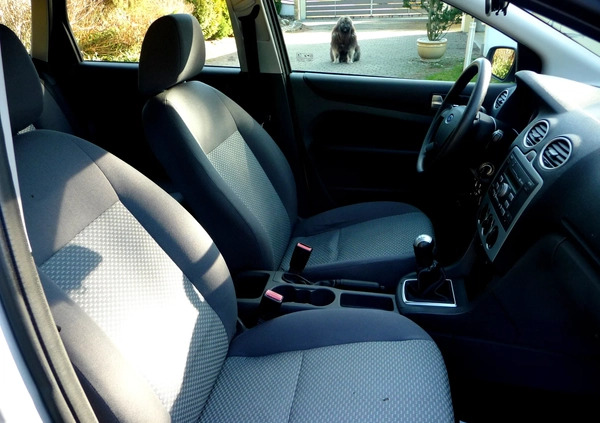 Ford Focus cena 7900 przebieg: 228000, rok produkcji 2005 z Września małe 742